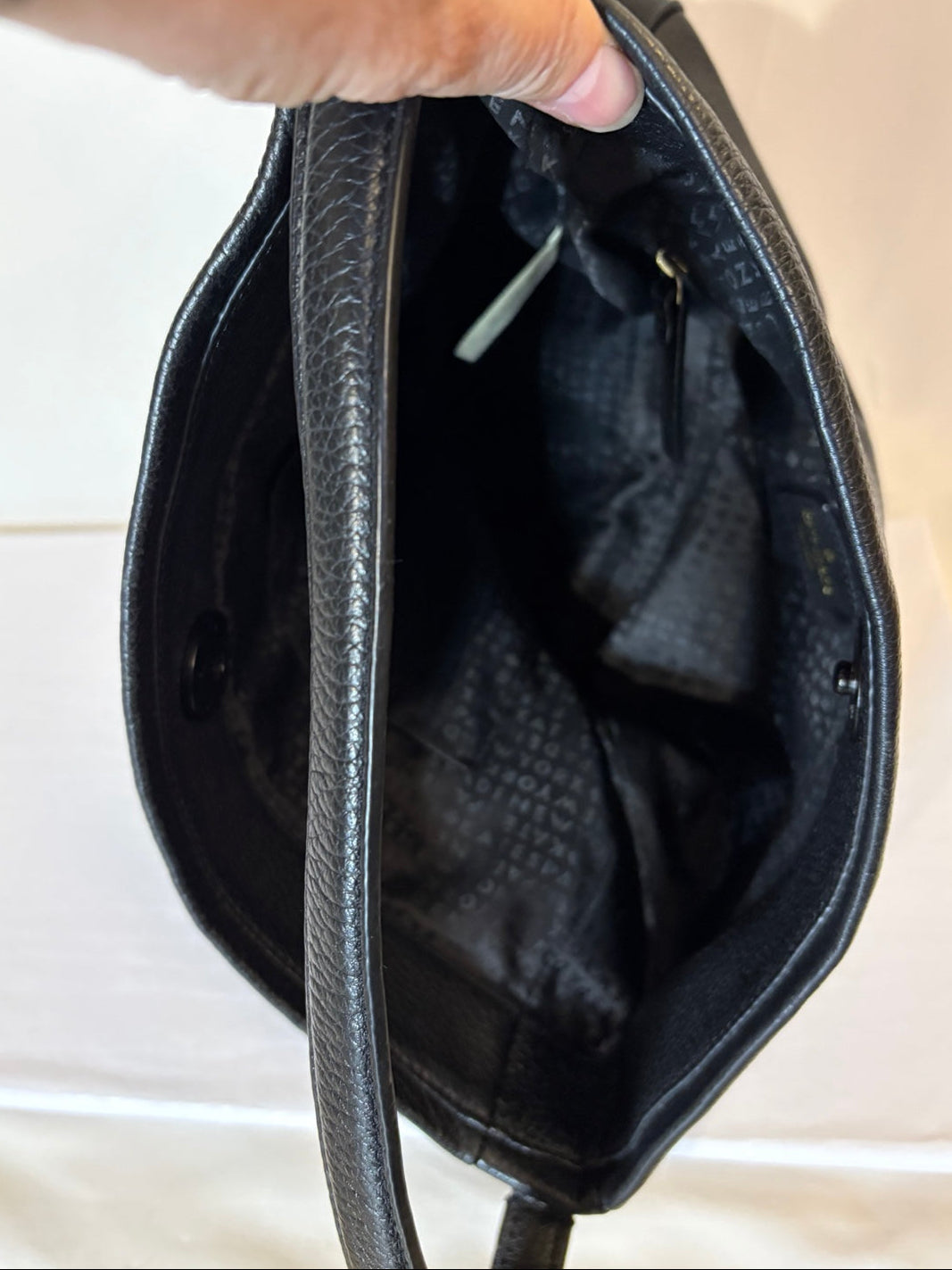 Actual Kate Spade handbag photograph 5
